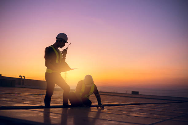 Best Local Roofing Companies  in New Castle, IN